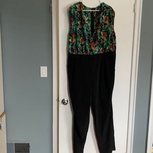 Floral sleeveless jumpsuit